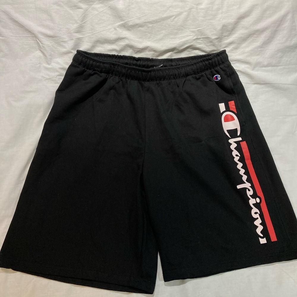 Men’s Champion Logo Shorts! Size 2XLT, NWOT!